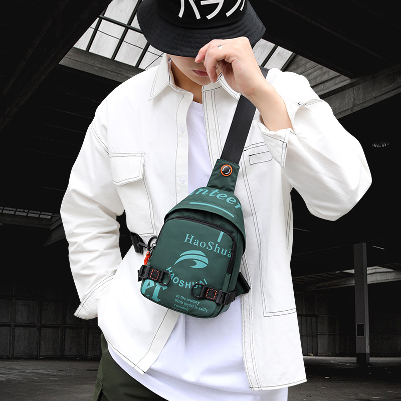 New cross-border exclusive outdoor men's chest bag, fashionable and trendy crossbody bag, multi-functional mobile phone storage, travel small bag details Picture