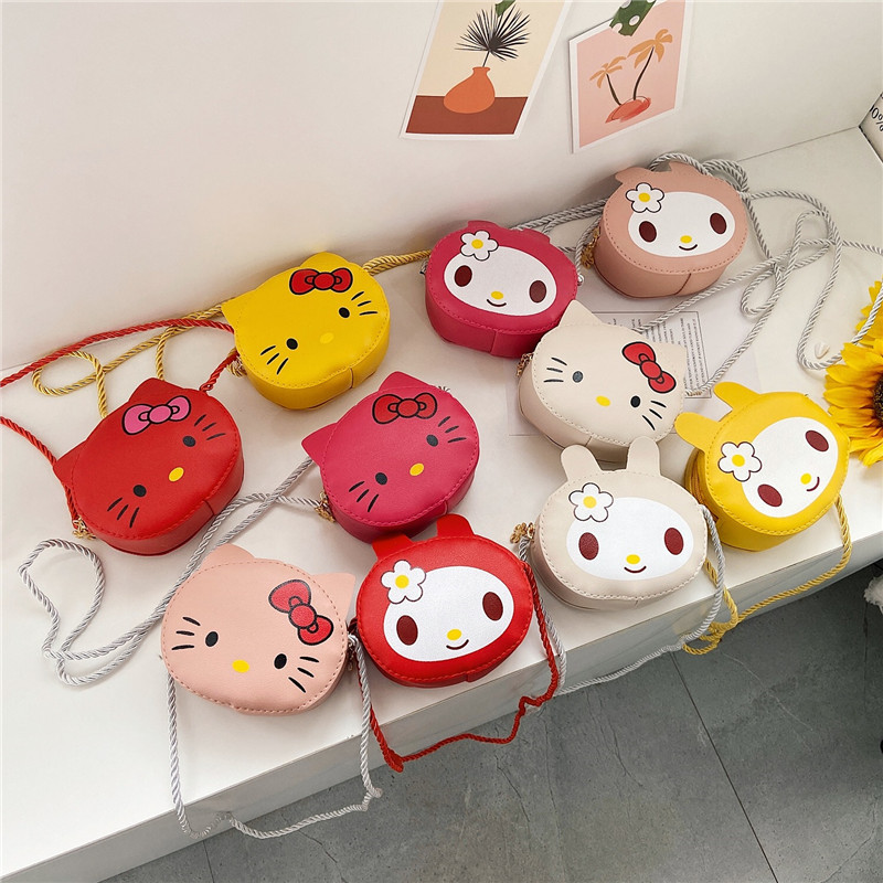 Korean children's bag 2020 Summer New crossbody bag, cute cartoon small backpack, trendy mini accessory bag for boys and girls full figure