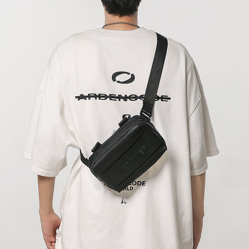WEPOWER's new trendy brand chest bag, an outdoor multi-functional small bag, is casual and fashionable. It can be carried in various ways and is a single-shoulder crossbody bag Specification drawing