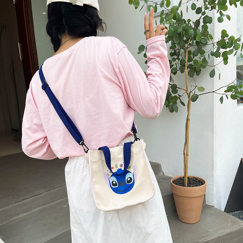 "Bag Girl 2021 New Trendy Korean style, fashionable and personalized printed single-shoulder bag for women, canvas hand-held crossbody small bag. Specification drawing
