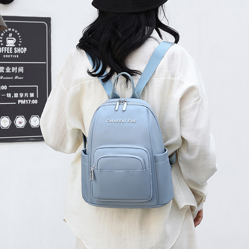 Colorful Fox's new Korean-style backpack for women is a fashionable and trendy multi-layered backpack with a large capacity for travel Application Scenario