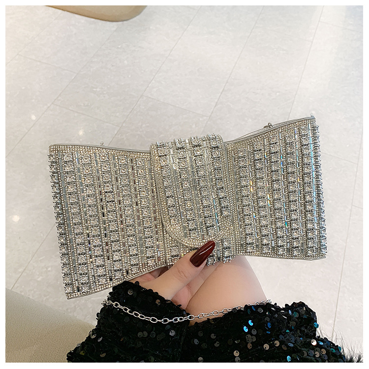 New cross-border European and American retro high-end clutch bag, full diamond single-shoulder crossbody ladies' bag, small bag, socialite dinner bag Application Scenario