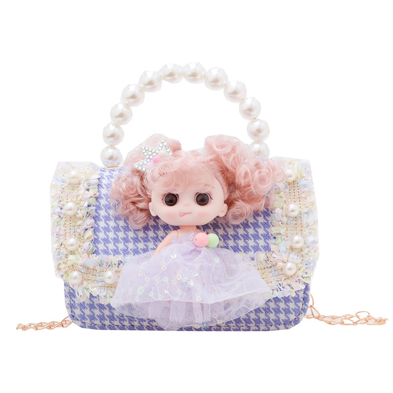 A cute three-dimensional little princess baby mini square bag with a slanted cross for New Year's greeting red envelope, beaded chain, coin purse Item Picture