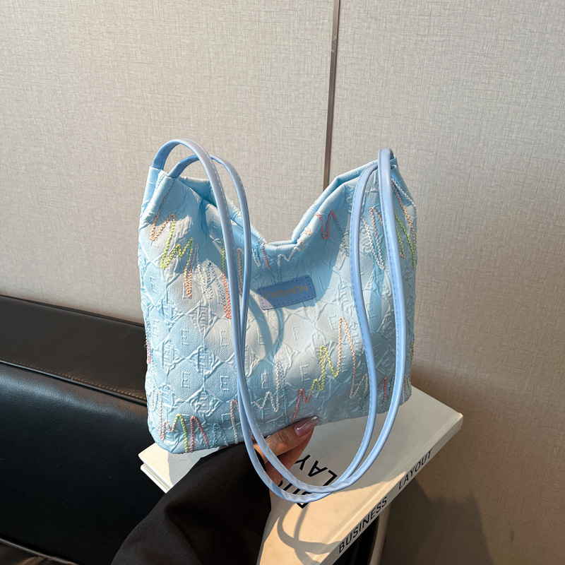 Korean design sense single-shoulder bag for women, 2025 new large-capacity commuter casual underarm bag, student class cloth bag Specification drawing