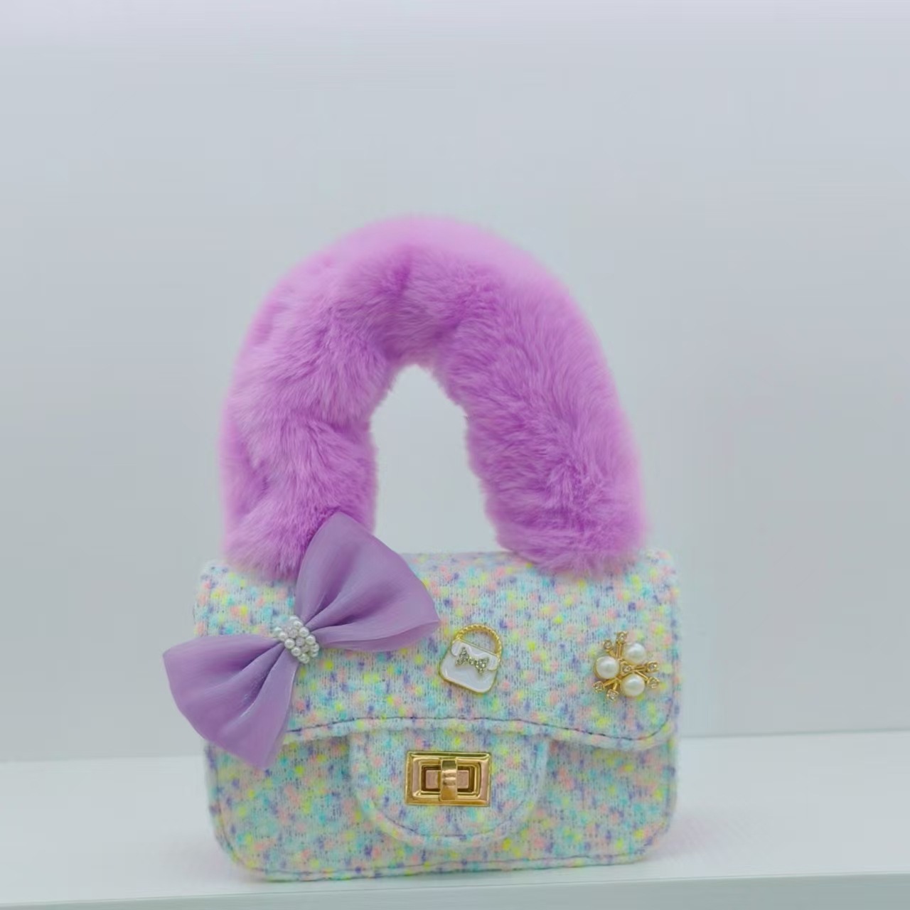 Bow plush handbag, princess bag, stylish little girl shoulder bag, accessory crossbody bag, small square bag, coin purse details Picture