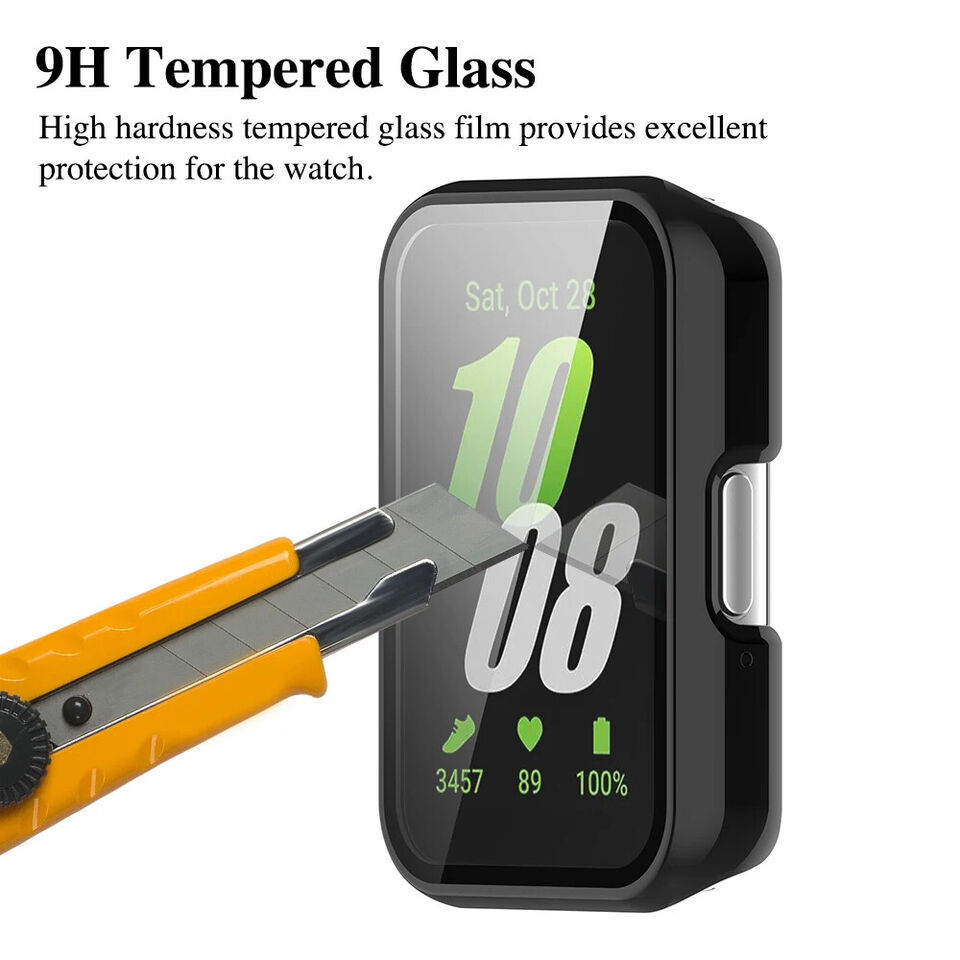 This is a protective case for the Samsung FIT3 wristband, featuring a PC matte finish and a solid color glossy finish with an integrated case and film Application Scenario