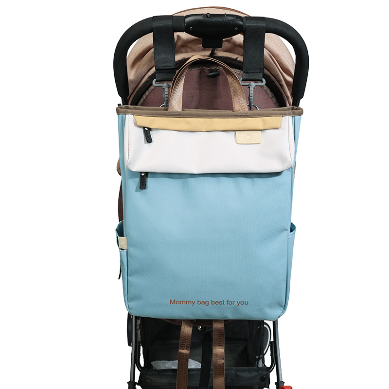 The new Mommy Bag is a lightweight backpack for mother and baby outings with a large capacity. The new 2024 Mommy and Daddy hand-held backpack Specification drawing