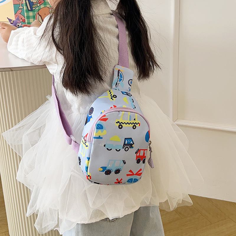 Children's bag Autumn new style Korean version boys' and girls' chest bag, cartoon cute car boy light accessory crossbody bag Application Scenario