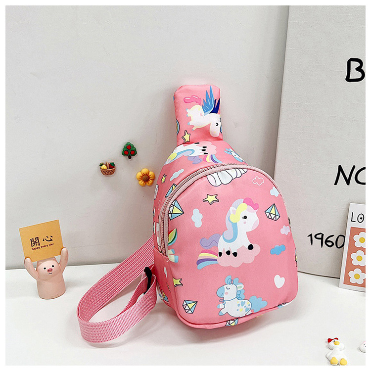 Children's bag, cute and playful dinosaur print baby coin purse, mother and baby supply, new foreign trade boys' and girls' chest bag Application Scenario