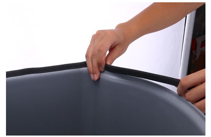 The manufacturer supplies portable toilets with anti-slip strips for the elderly, mobile toilets for placing mobile phones, and multi-functional portable toilets Application Scenario