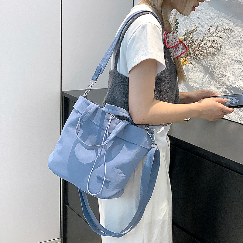 Colorful Fox's new niche nylon drawstring drawstring single-shoulder crossbody bag is a casual, versatile and lightweight bucket bag Specification drawing