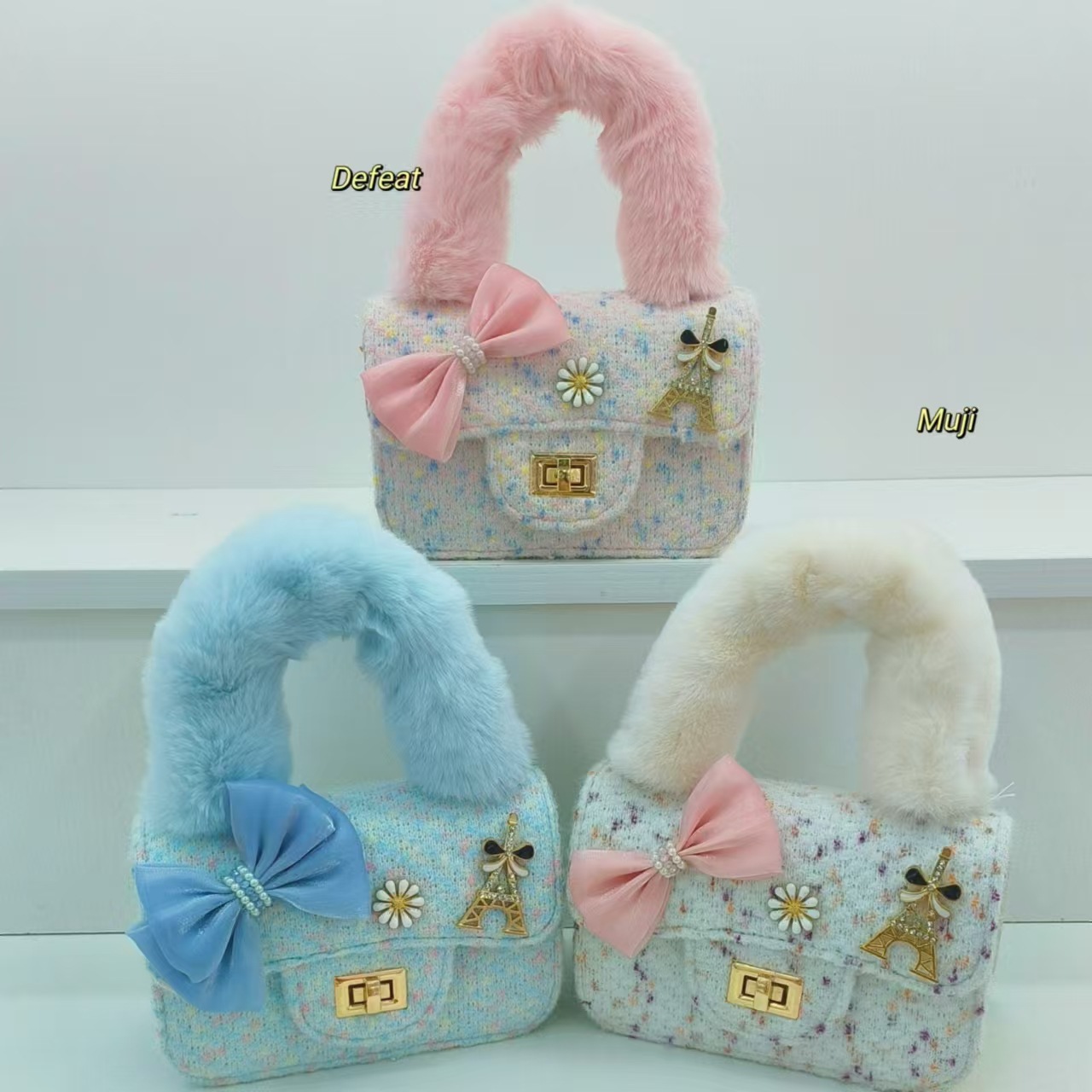 Bow plush handbag, fashionable shoulder bag, little girl's stylish crossbody bag, small square bag, coin purse, accessory bag Application Scenario