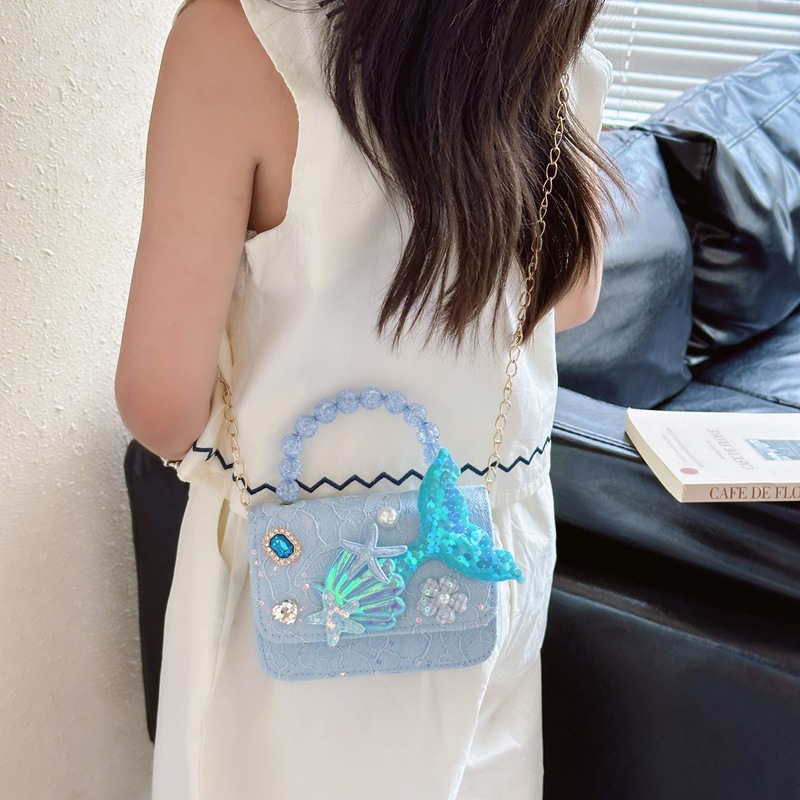 Children's pearl handbag 2024 New style Children's bag Girls' crossbody Bag Princess Accessory bag Chanel-style single-shoulder bag details Picture