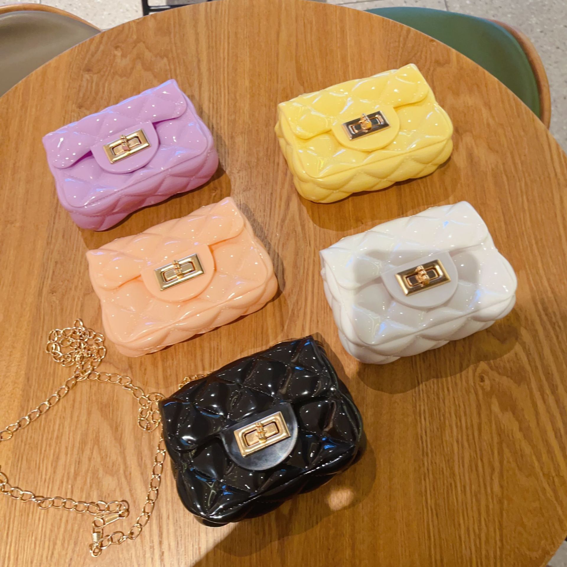2025 Summer new mini jelly bag, crossbody single-shoulder bag, Korean style diamond-shaped chain bag, pvc loose change women's bag full figure