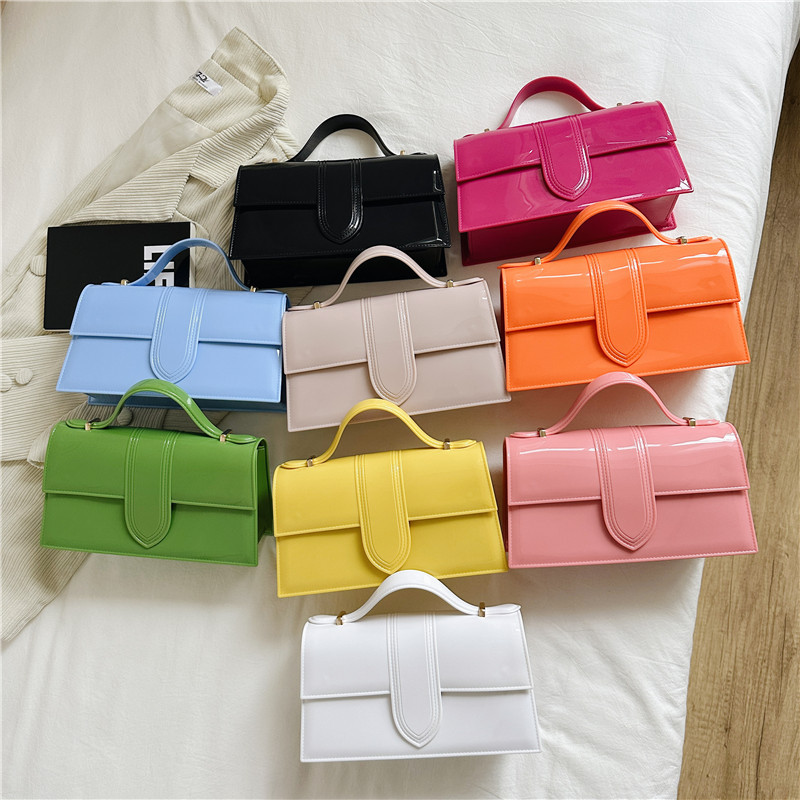 A new solid-color jelly bag for summer 2025, a simple hand-held bag, a crossbody bag for women, and a versatile small bag for the underarm postman full figure
