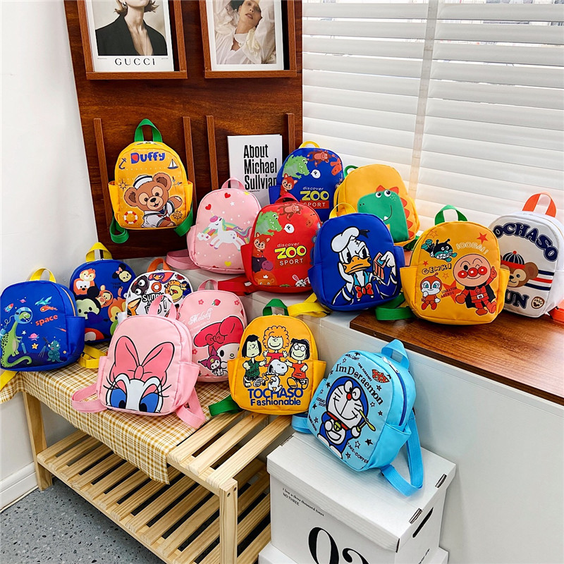 Children's backpack for summer 2021, new Trend, super lightweight, cute and cartoonish for kindergarten kids in the little class full figure