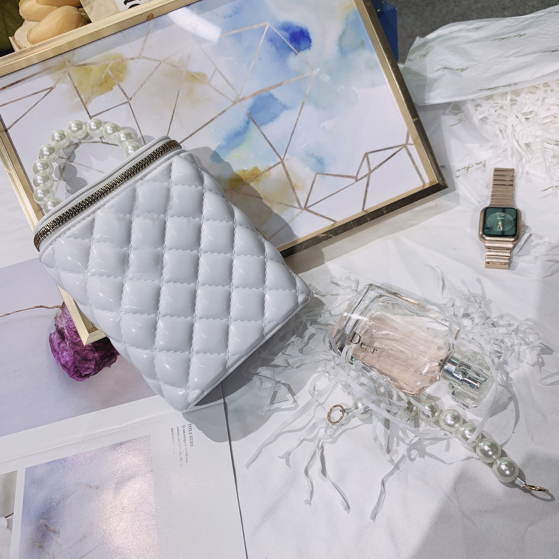 2025 Summer new style jelly bag, vertical diamond-shaped chain cosmetic bag, pearl hand bag, shoulder crossbody small bag for export Application Scenario
