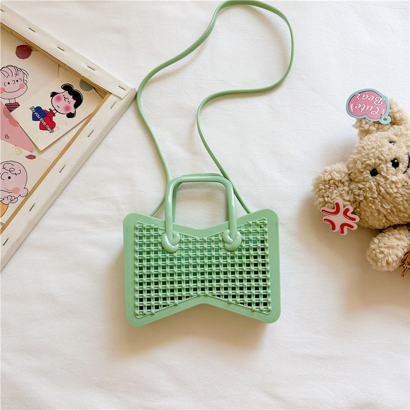 2025 New children's cute jelly bag, butterfly bag, woven and hollowed-out vacation beach bag, mini coin purse details Picture