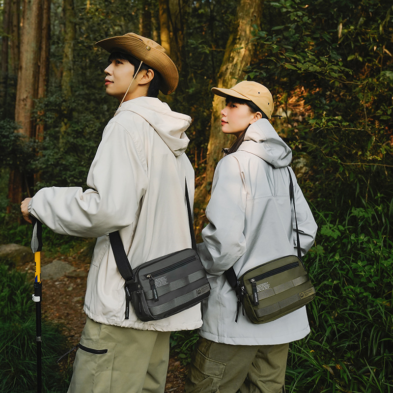 WEPOWER's new commuter business durable single-shoulder bag and men's casual travel water-resistant single-shoulder crossbody bag details Picture