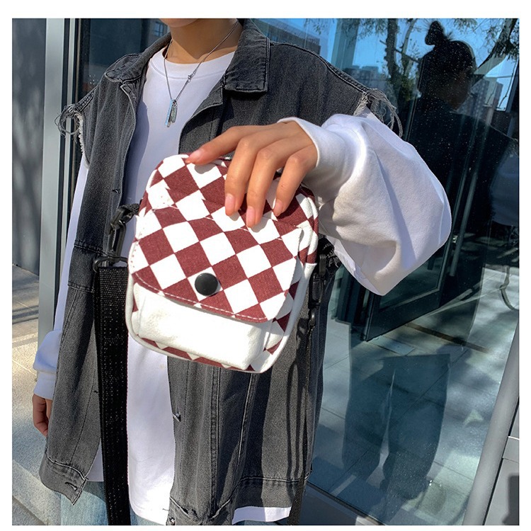 Ins-style small bags are selling well, including student canvas bags, single-shoulder crossbody bags, mobile phone bags, portable and cute planner bags for girls Application Scenario