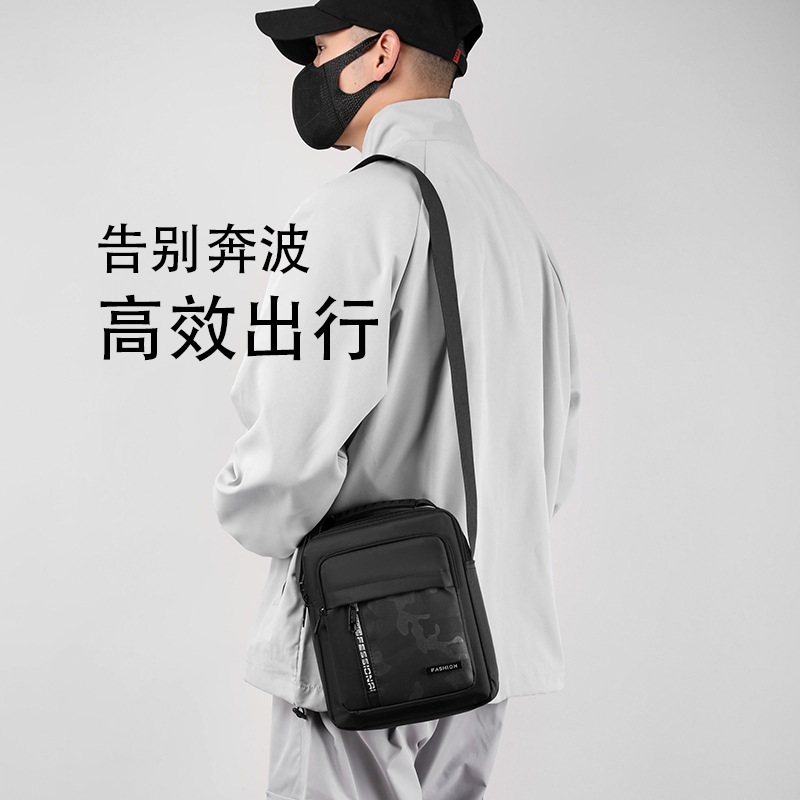 Men's trendy and simple single-shoulder bag, nylon waterproof casual crossbody bag, cash register outdoor travel bag factory direct sales Application Scenario
