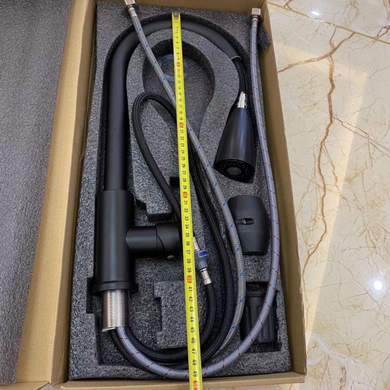 304 pull-out sink faucet, household stainless steel sink, telescopic rotating faucet, pull-out faucet Application Scenario