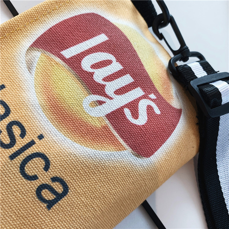 2020 New style funny small bag for women, versatile potato chips, personalized, trendy and creative, laid-back style, cute canvas crossbody bag Specification drawing
