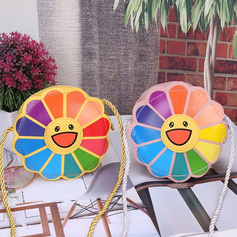 Girls' fashionable travel crossbody bag, cartoon cute seven-color flower bag, little girl single-shoulder bag, mini princess small bag Application Scenario