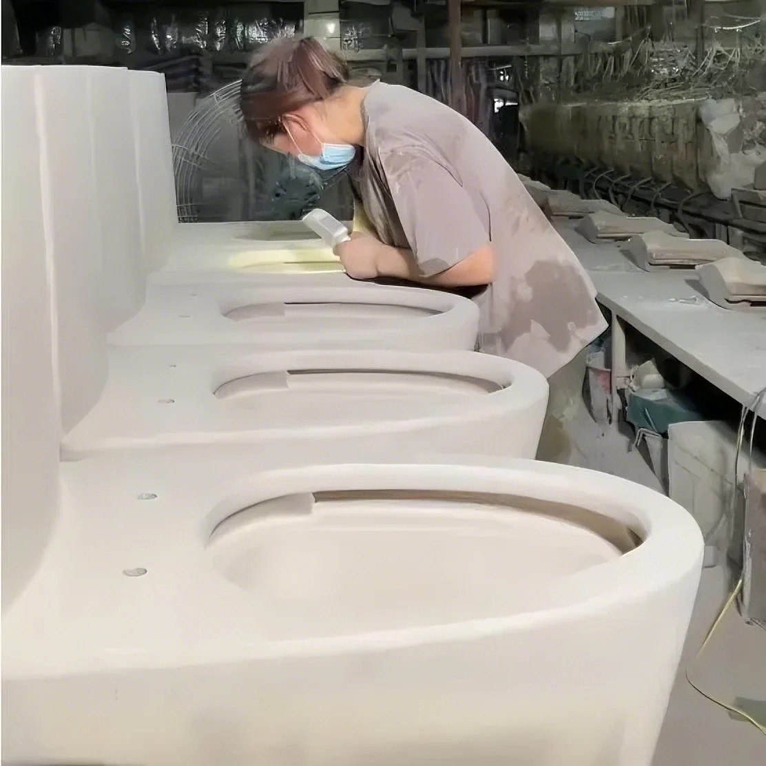 Household siphonic hotel apartment anti-odor, water-saving, large-diameter anti-splash water engineering ceramic toilet seat Application Scenario