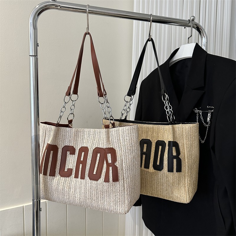 Large capacity fashion tote bag 2025 new style this year's popular woven single-shoulder bag underarm letter handbag wholesale Application Scenario