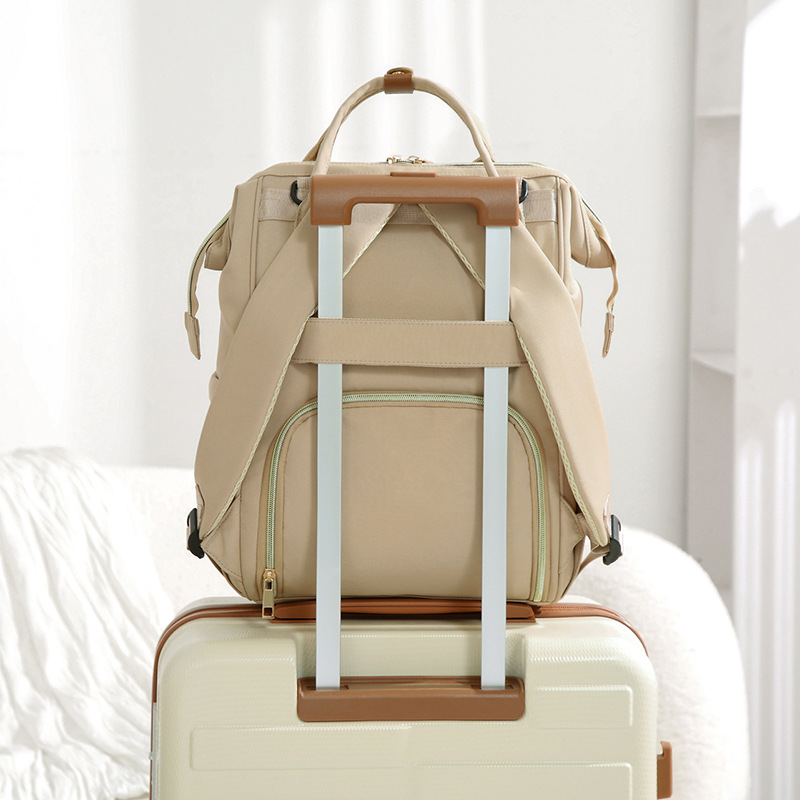 New Mom bag, large-capacity upper and lower layered mother and baby bag, lightweight and high-end mom bag, water-resistant maternity bag and women's bag details Picture