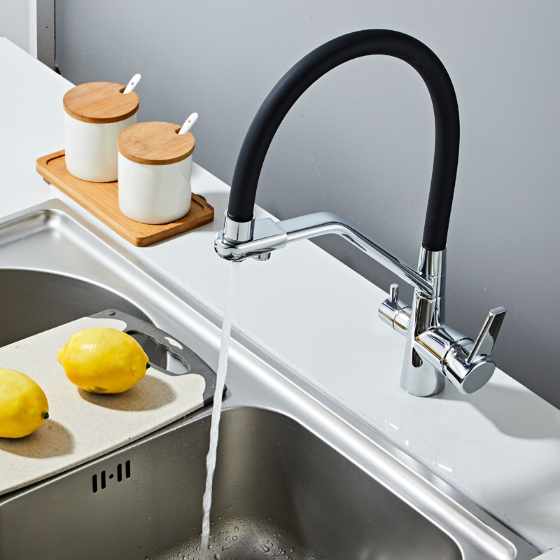 The three-in-one kitchen faucet for cross-border trade is made of all-copper and features a rotatable and pull-out sink with a single hole for direct drinking of cold and hot purified water Application Scenario