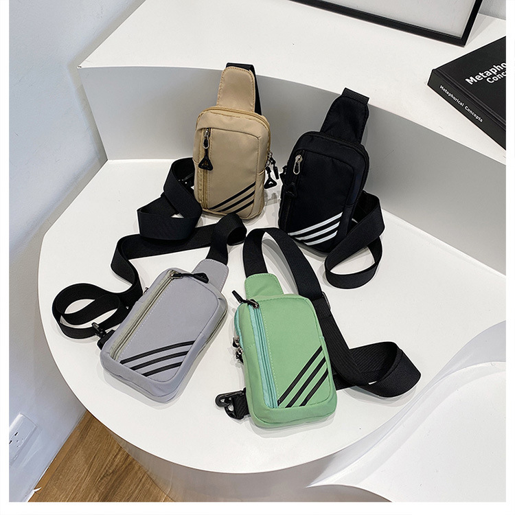 Fashionable crossbody phone bag, niche chest bag, mini crossbody bag, casual Japanese sporty small bag, light and simple single-shoulder bag Specification drawing