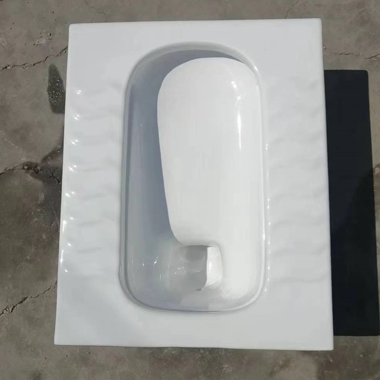 Toilet fixtures, squat toilet with curved squat pit, squat toilet, bathroom equipped with wall-mounted water tank, toilet bowl, anti-odor stomp Specification drawing