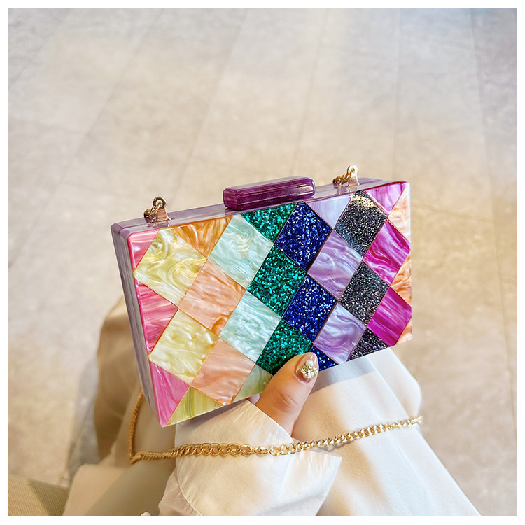 New cross-border foreign trade women's checkered acrylic bag, dinner bag, single-shoulder crossbody wedding and banquet clutch bag Application Scenario