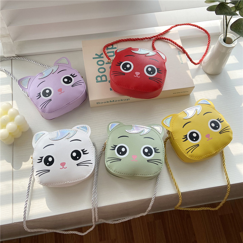 Mini trendy children's mini crossbody bag for girls and princesses, fashionable, cute and stylish small pocket money bag for babies full figure