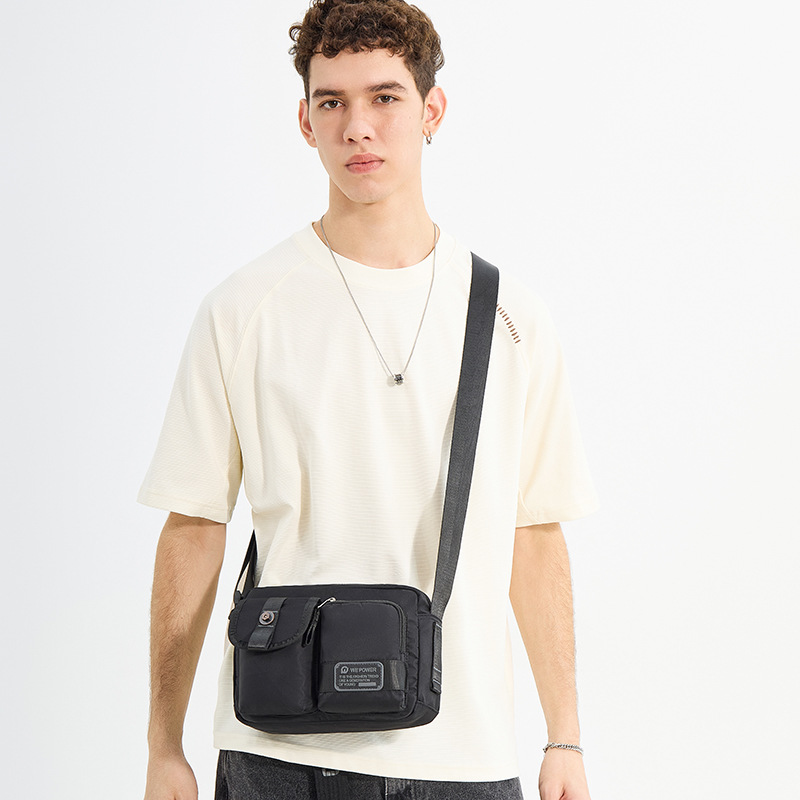 WEPOWER's new men's single-shoulder crossbody bag is a lightweight and trendy casual men's bag, a small bag, and a portable sports backpack details Picture