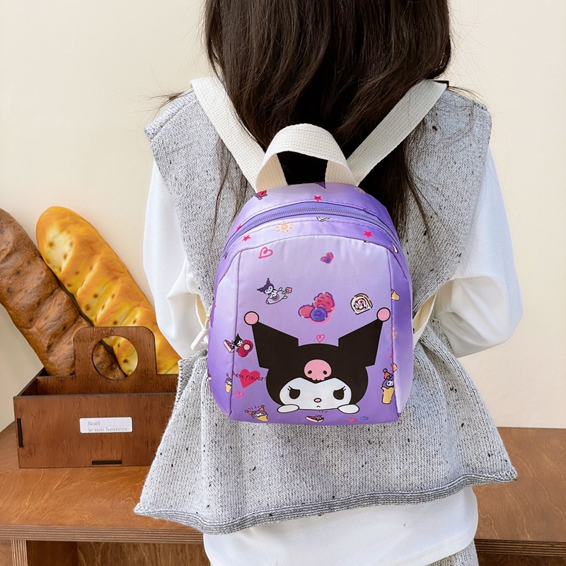 The new Instagram children's backpack is cute and cartoonish. It's a fashionable and trendy kindergarten bag for going out and a casual travel bag Application Scenario