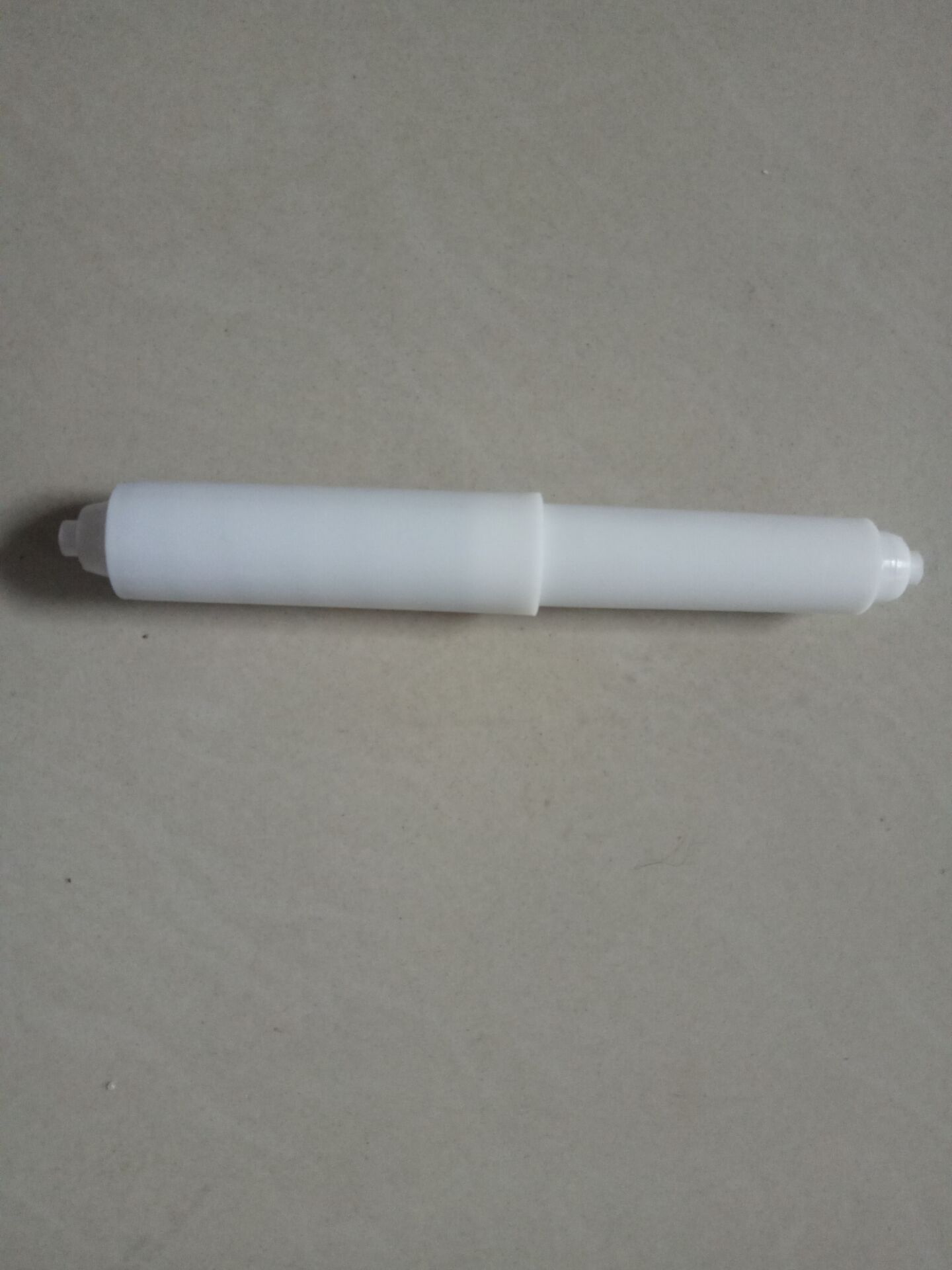 Repair of hotel bathroom tissue box cores, paper racks, toilet paper boxes, telescopic rods, toilet and bathroom paper roll shafts, bathroom accessories details Picture