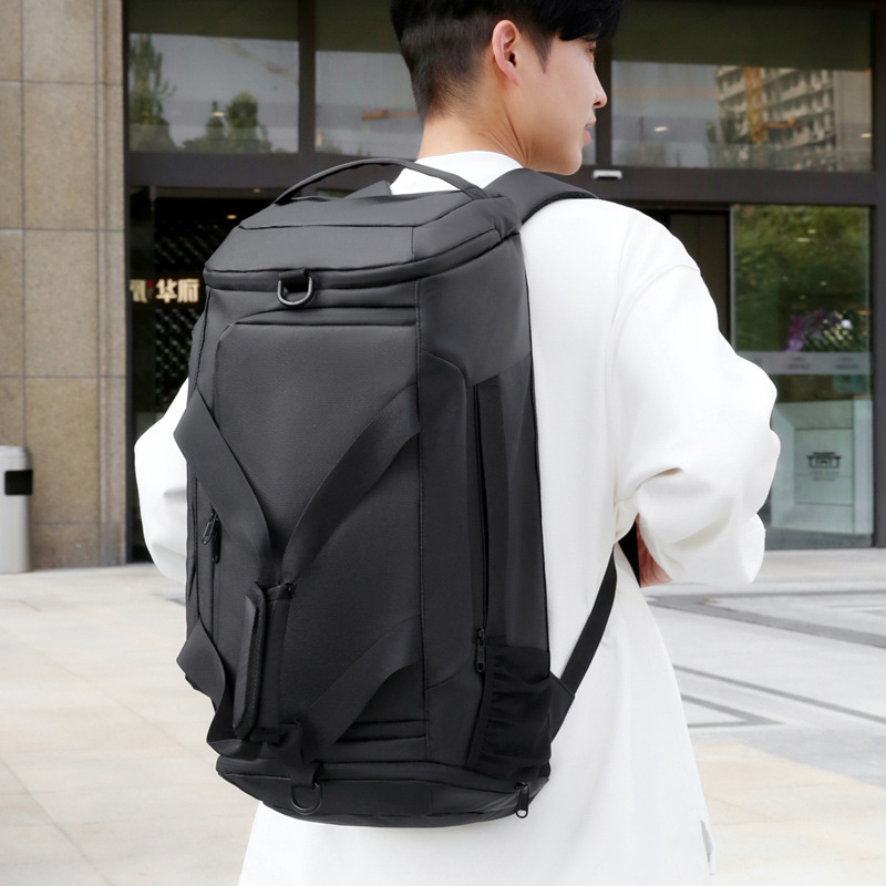 A large-capacity waterproof, dry-wet separated, independent shoe compartment, hand-held backpack and fitness bag for both men and women Application Scenario