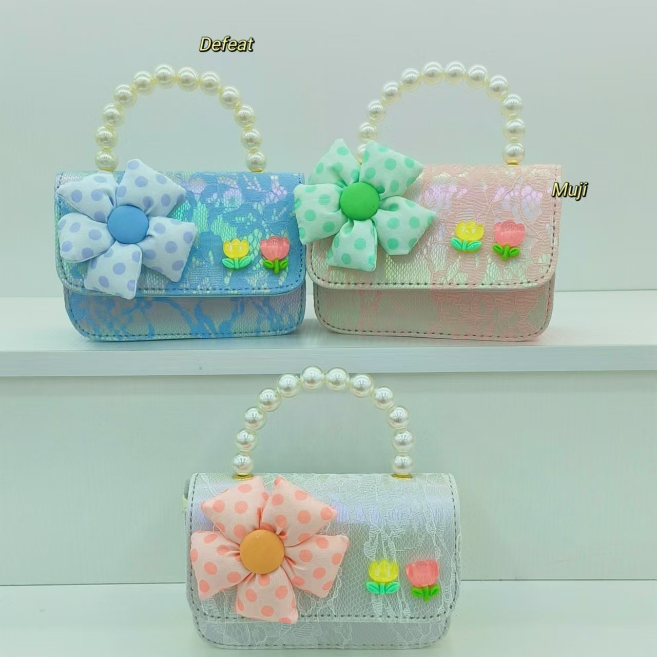 Pearl handbag, single-shoulder crossbody bag, loose change accessory bag, flower princess bag, girl gift, chain bag, small square bag Application Scenario