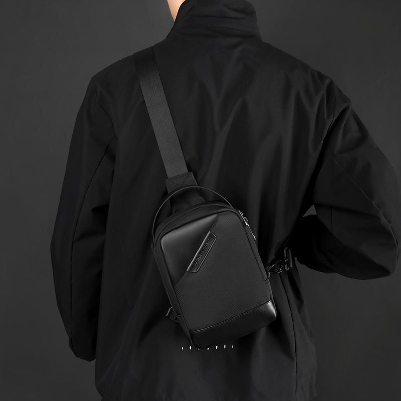 WEPOWER's new men's crossbody bag, a fashionable hand-held crossbody bag, is a casual multi-functional water-resistant chest bag details Picture