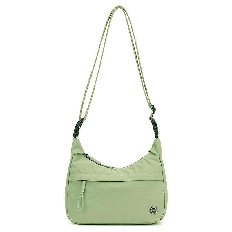 Crossbody bag for women, casual, fashionable, simple and versatile, large-capacity bag, high-end commuting and travel, nylon fabric single-shoulder bag Item Picture
