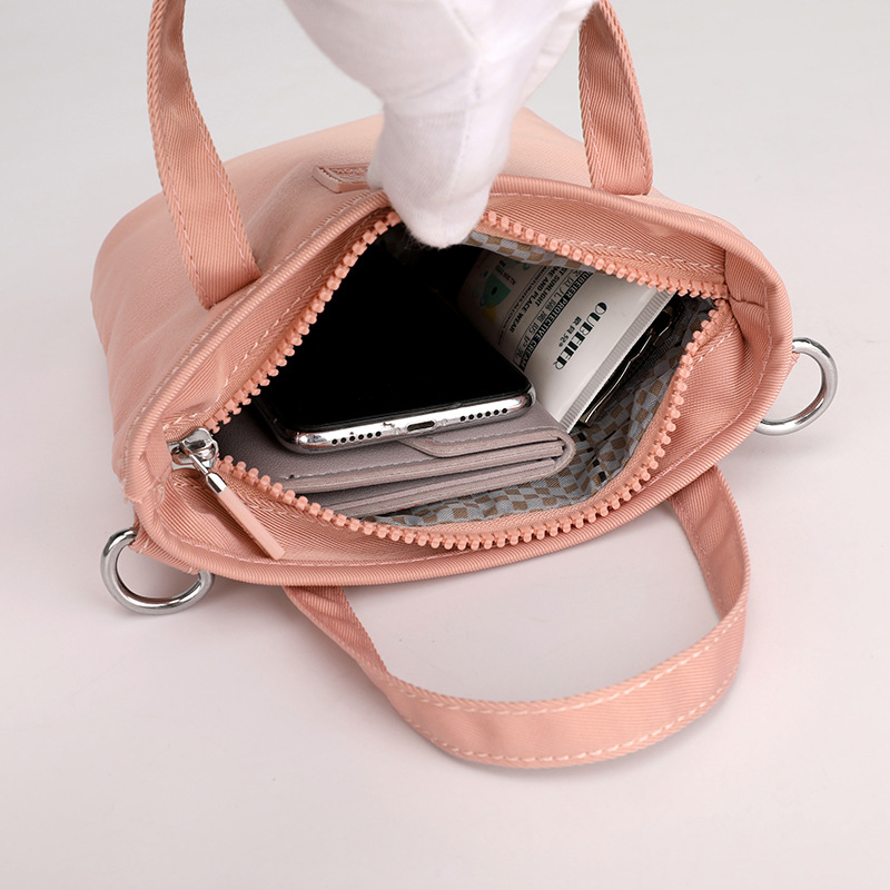 Crossbody bag, women's fashionable and trendy single-shoulder bag, street cool and versatile bucket bag, commuting waterproof phone bag, handbag Application Scenario
