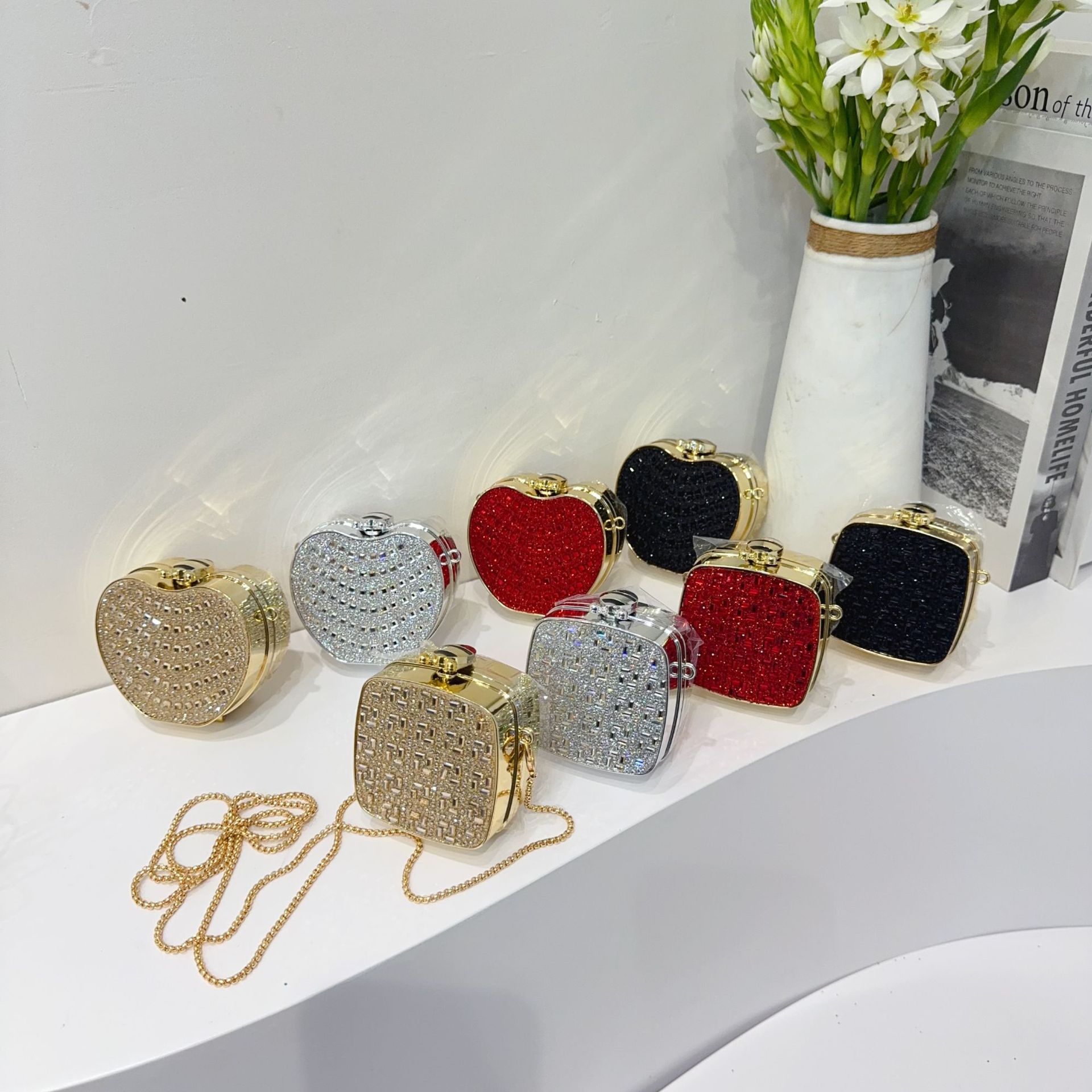2025 New cross-border bestsellers mini bags, Apple bags, foreign trade small bags, acrylic bags, dinner bags, diamond-encrusted red envelopes full figure