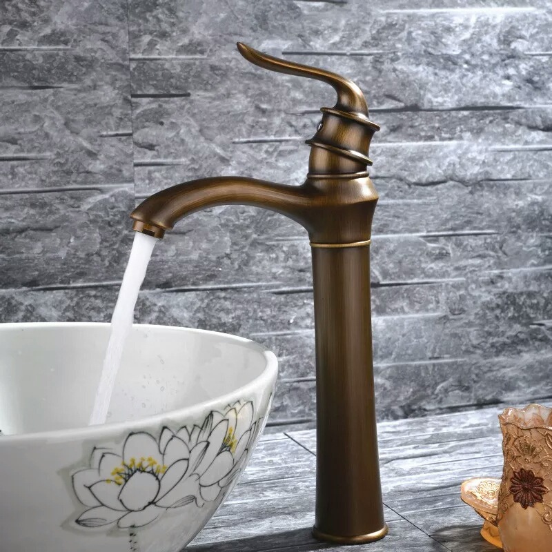 All-copper antique washbasin faucet, bathroom countertop basin, underside basin, cold and hot water faucet, washbasin faucet full figure