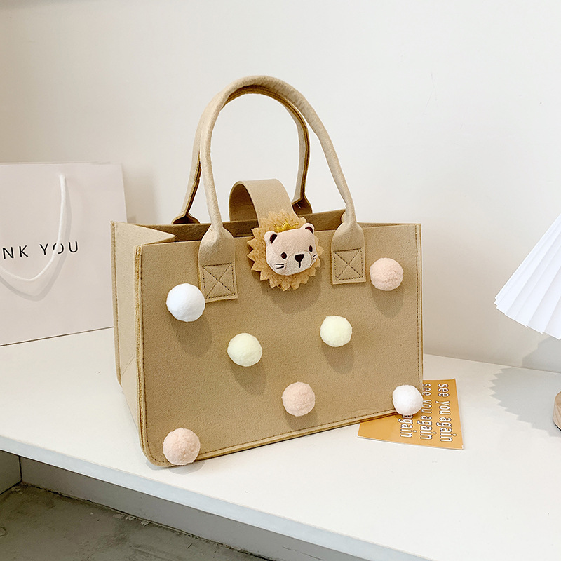 New cute felt bag, handbag, cartoon children's bag, 100-day banquet gift, shopping bag, doll, girls' small handbag details Picture
