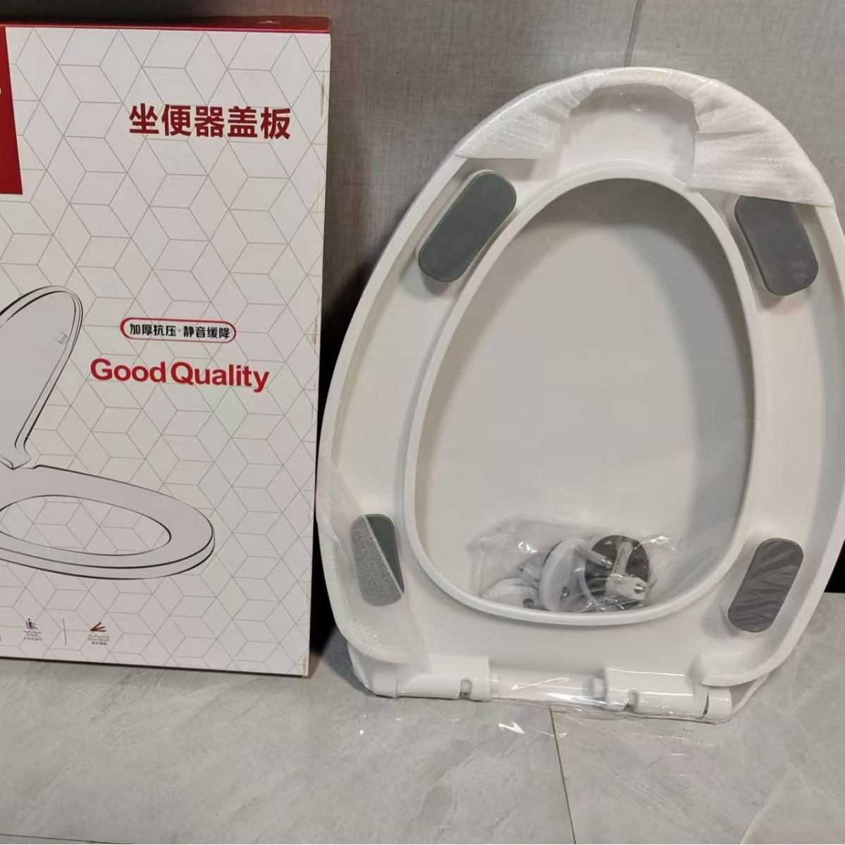 Toilet seat cover, toilet seat cover, toilet slow-down seat cover, toilet seat seat details Picture