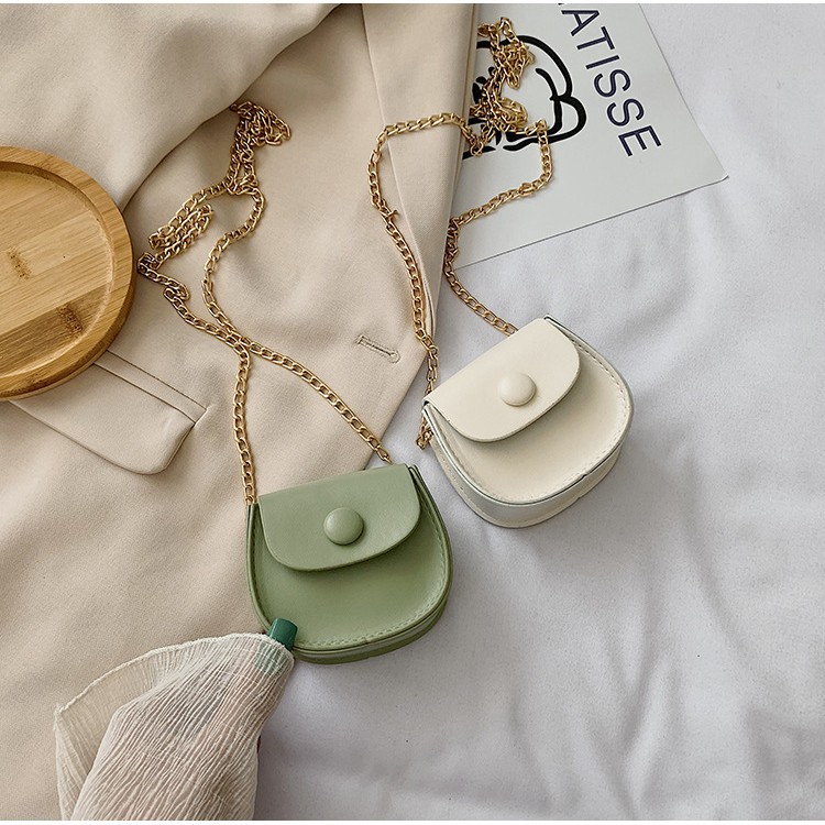 Mini bag for women 2024 New style fashionable chain saddle bag, Korean style fashionable niche bag, single-shoulder crossbody small bag details Picture