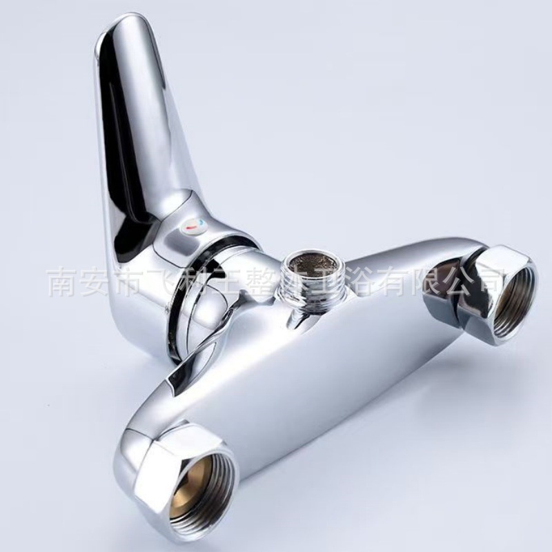 Zinc alloy shower head set, three-in-one wall-mounted concealed household cold and hot simple bathtub, mixing valve faucet Application Scenario
